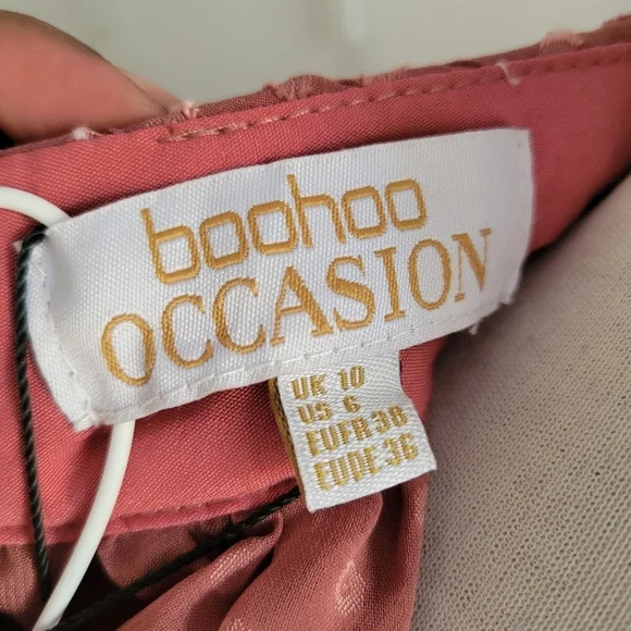 Boohoo Occasion Swiss Dot Gathered Dress / Dusky Rose / US Size 6 - Picture 10 of 10